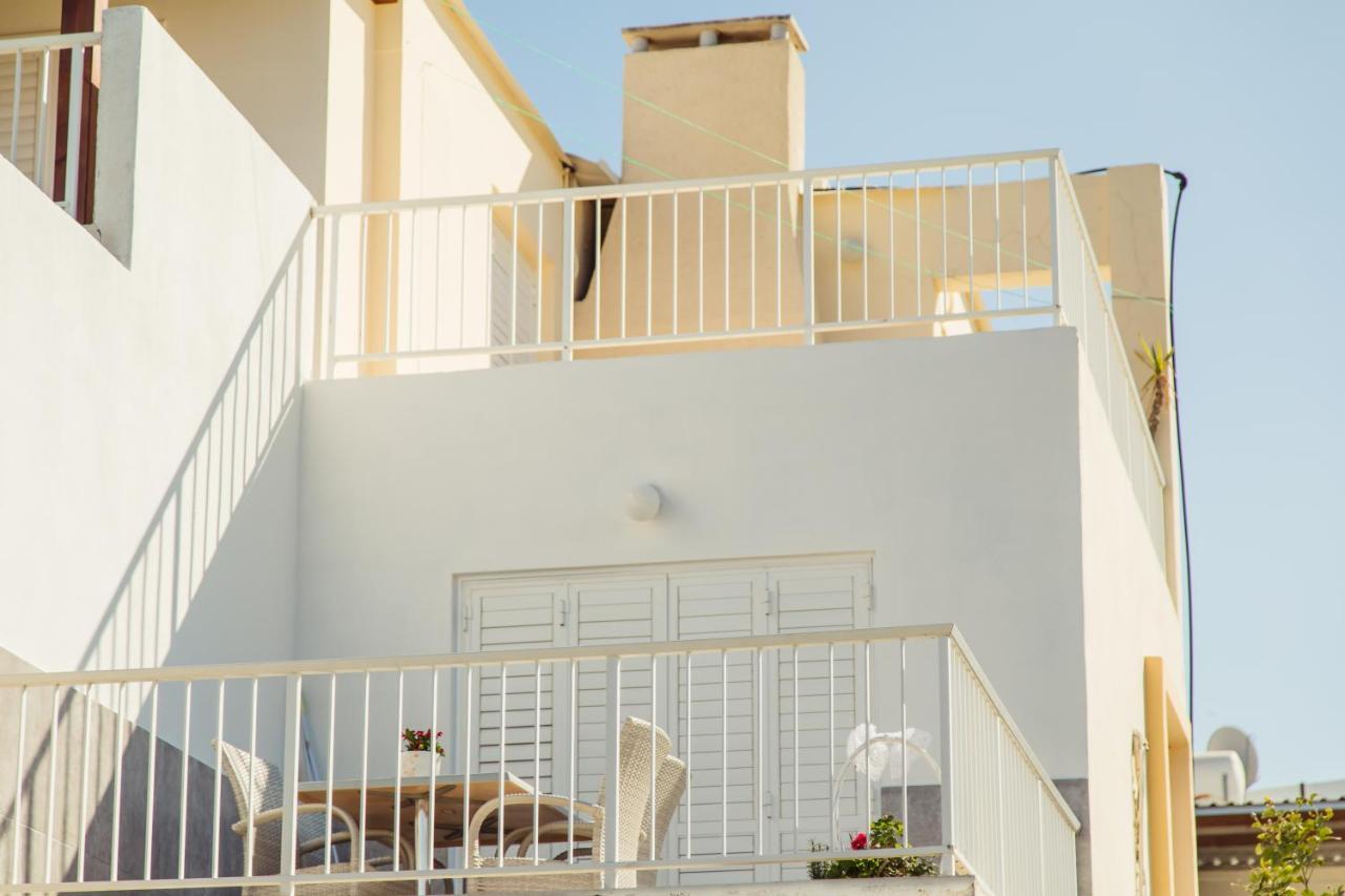 Jimmy'S Flat Daire Paralimni Dış mekan fotoğraf