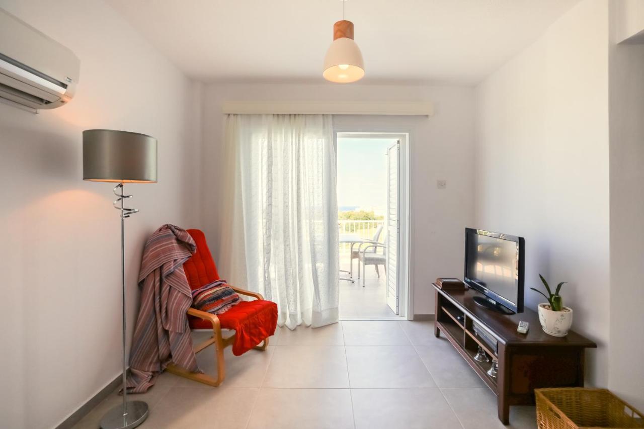 Jimmy'S Flat Daire Paralimni Dış mekan fotoğraf